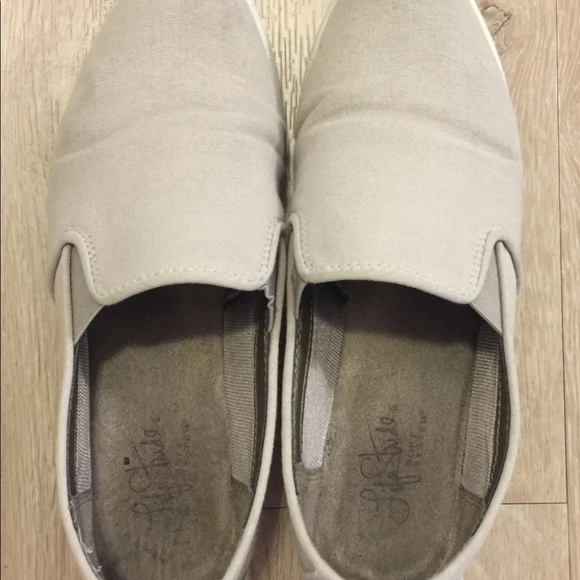 Life Stride Shoes Size 6 - Picture 2 of 3